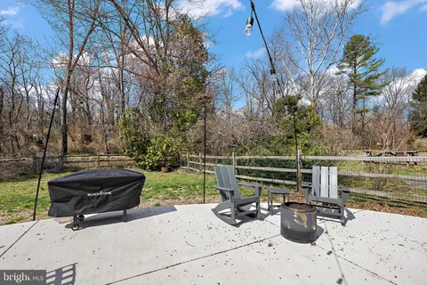 a view of outdoor space yard and patio
