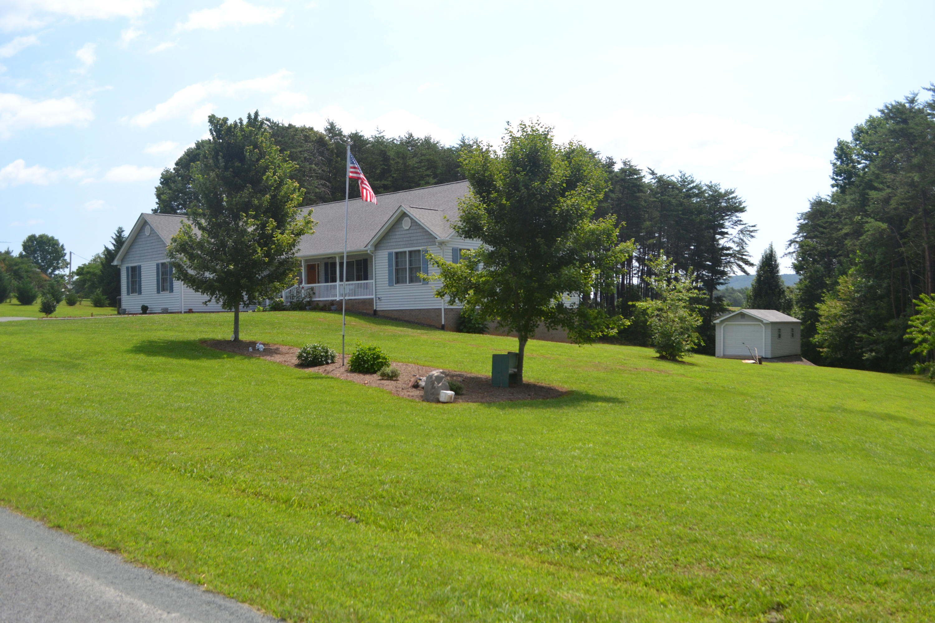 4000 Circle Creek Road Penhook, VA 24137 - Photo 24 of 27 1.3 Acres