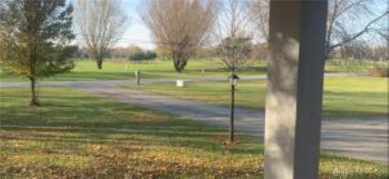 1546 West Sparrow Road Springfield, OH 45502 - Photo 4 of 44