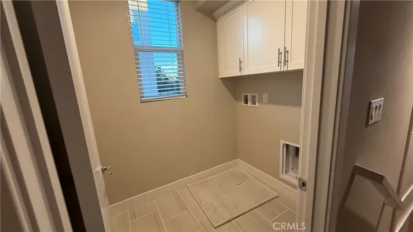$5,380 | 165 Tenor, Irvine, CA 92618