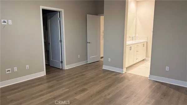 $5,380 | 165 Tenor, Irvine, CA 92618