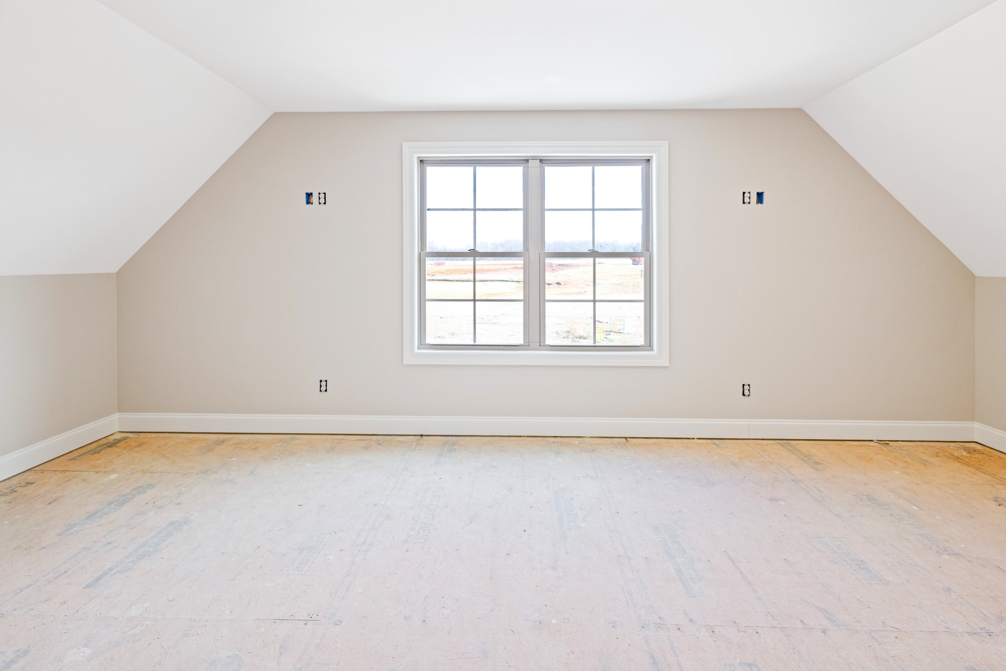 5552 Sinclair Street Murfreesboro, TN 37127 - Photo 15 of 18 an empty room with a window