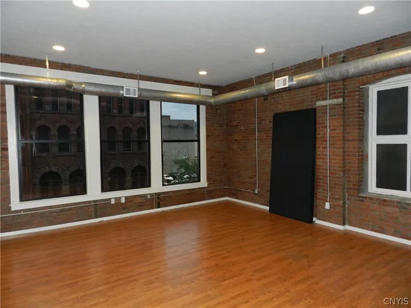 $2,100 | 317 South Clinton Street, Unit 3A, Syracuse, NY 13202