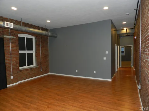 $2,100 | 317 South Clinton Street, Unit 3A, Syracuse, NY 13202