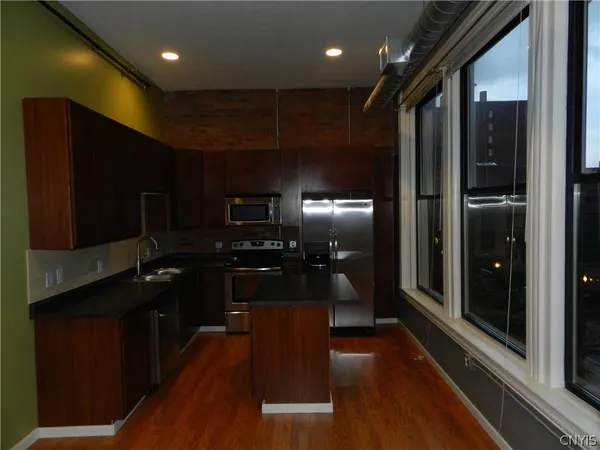 $2,100 | 317 South Clinton Street, Unit 3A, Syracuse, NY 13202