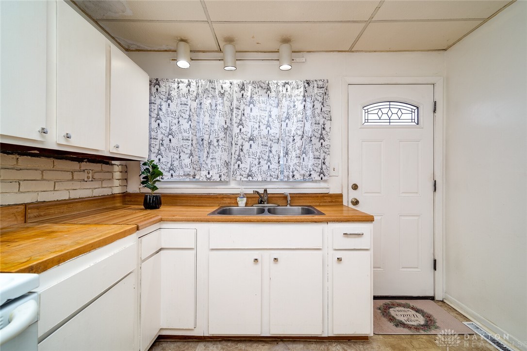 1192 Rydale Road Dayton, OH 45405 - Photo 18 of 44 Gallery Image 18