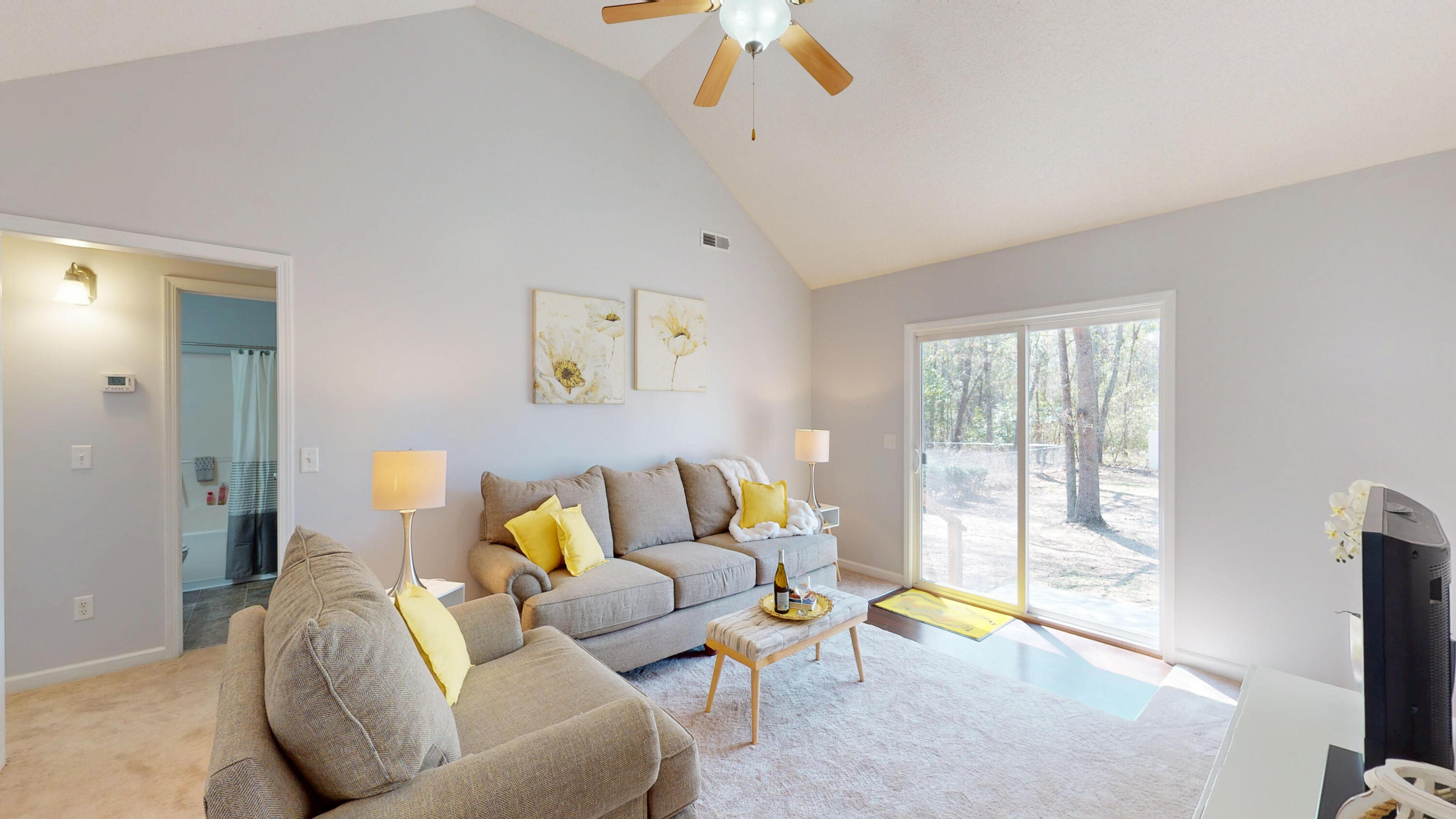 1342 Glastonbury Road Sumter, SC 29154 - Photo 4 of 33