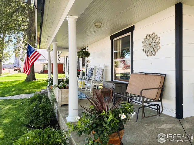 a view of outdoor space yard and patio