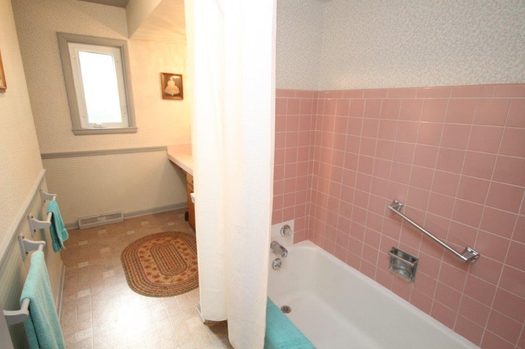 4208 Westlane Road Fort Wayne, IN 46815 - Photo 12 of 22 Gallery Image 12