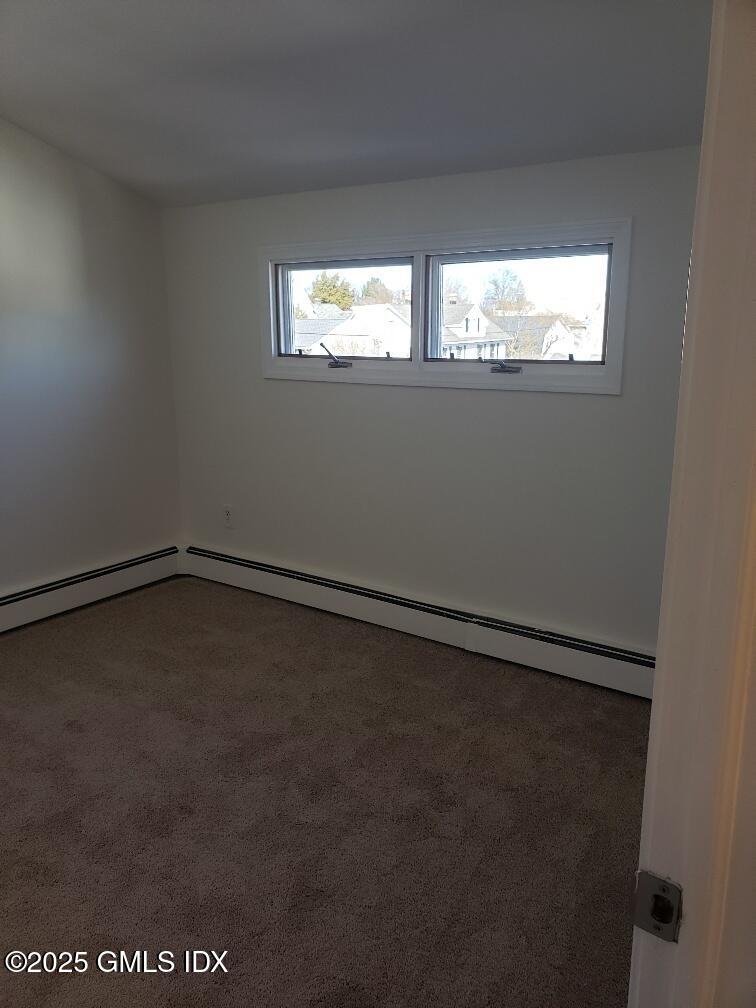 144 Pine Street, Unit C Greenwich, CT 06830 - Photo 8 of 16 Primary Bedroom