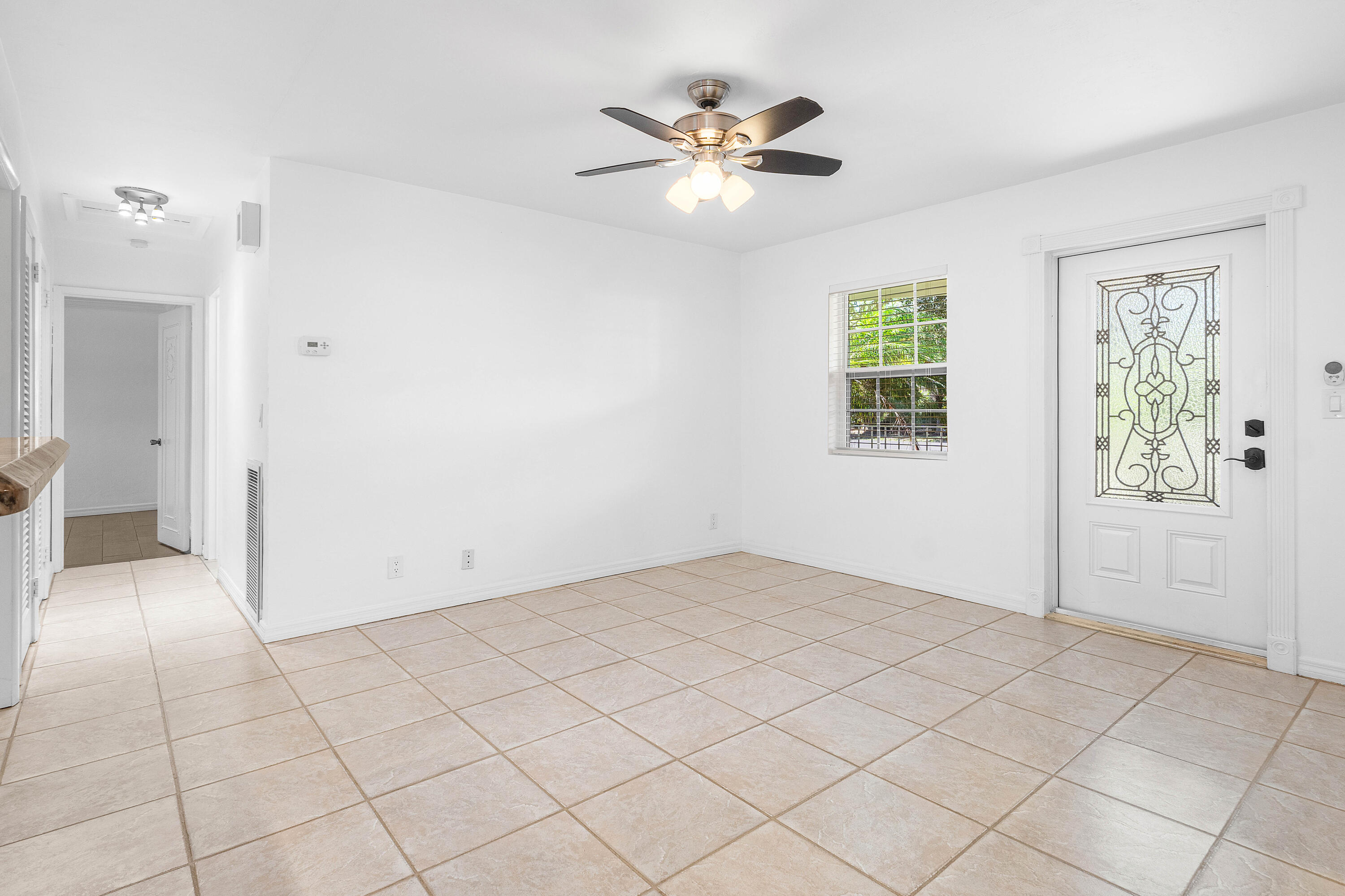 2100 Northeast 4th Avenue Boca Raton, FL 33431 - Photo 12 of 30 014-2100Northeast4thAvenue-BocaRaton-FL-