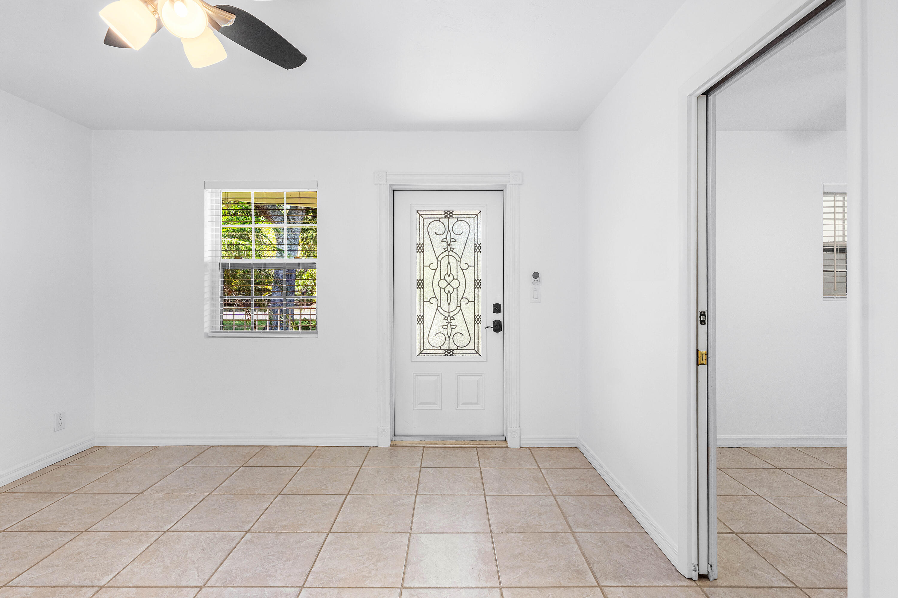 2100 Northeast 4th Avenue Boca Raton, FL 33431 - Photo 3 of 30 005-2100Northeast4thAvenue-BocaRaton-FL-