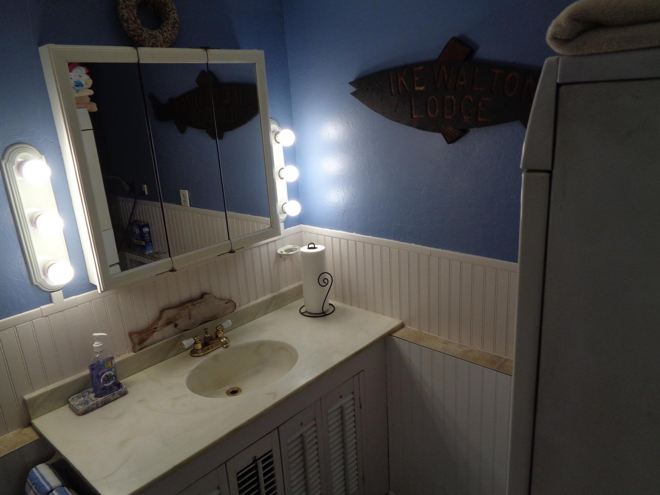 37 Patriot Road Ellsworth, ME 04605 - Photo 37 of 65 Bathroom