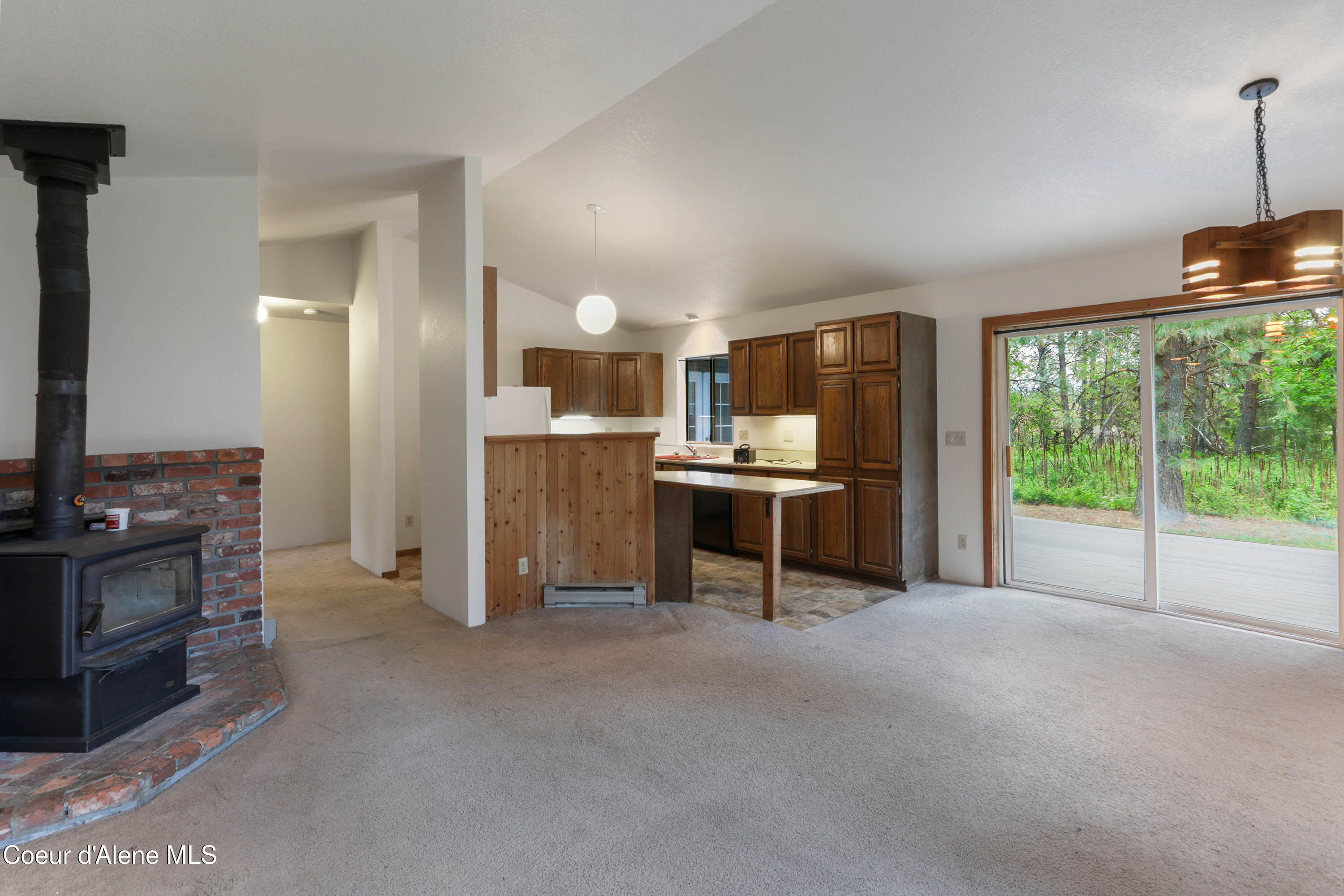 372 Schweitzer Mountain Road Sandpoint, ID 83864 - Photo 7 of 22 Main area