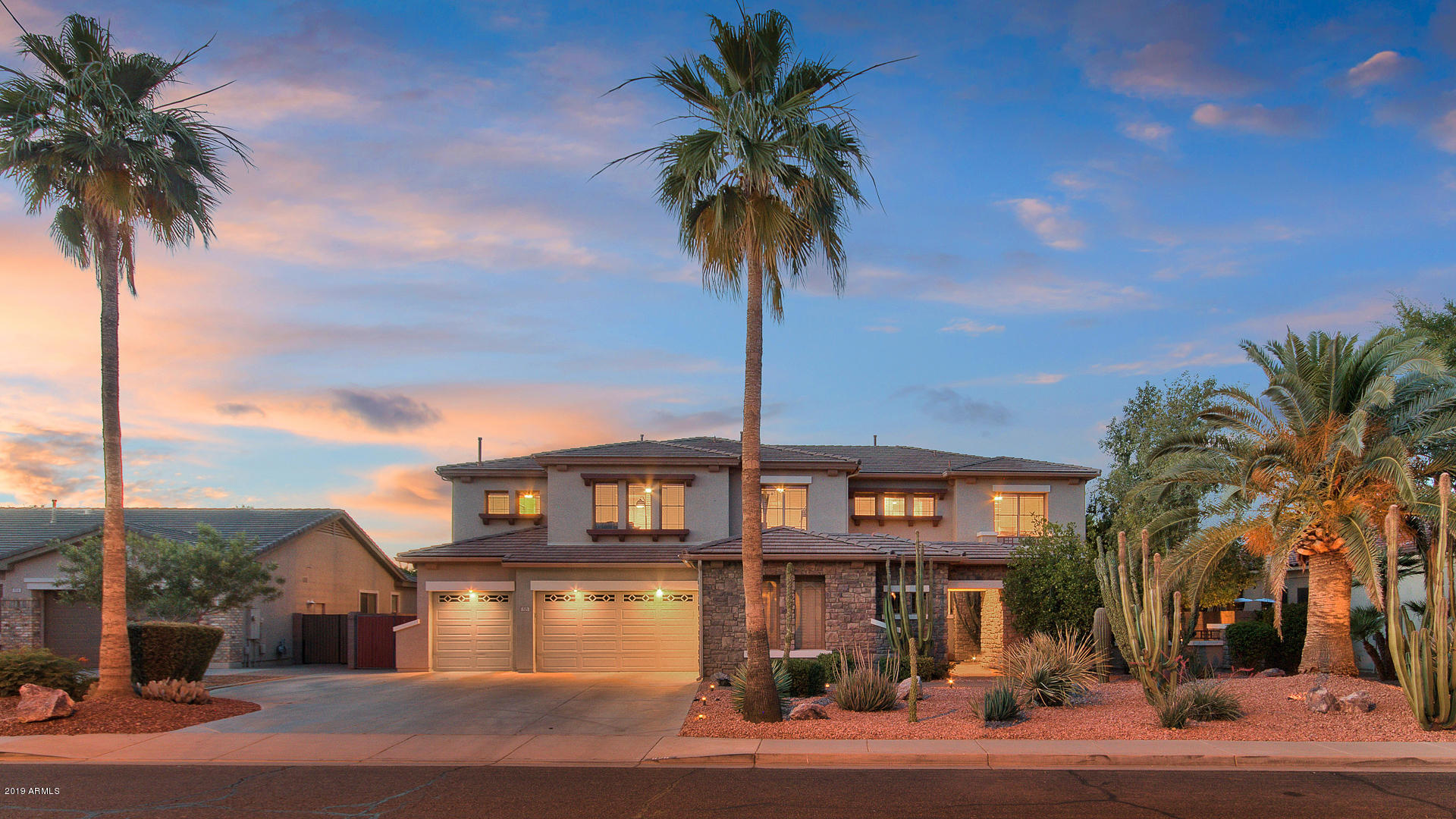 528 East Joseph Way Gilbert, AZ 85295 - Photo 2 of 72 02
