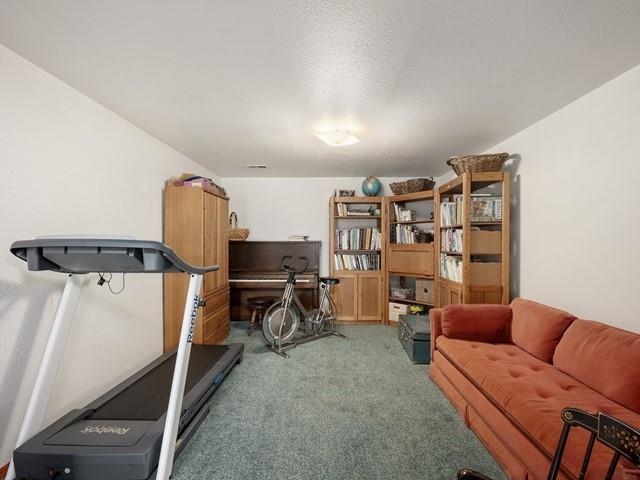 9710 North Ridgecrest Drive Spokane, WA 99208 - Photo 24 of 33 Gallery Image 24