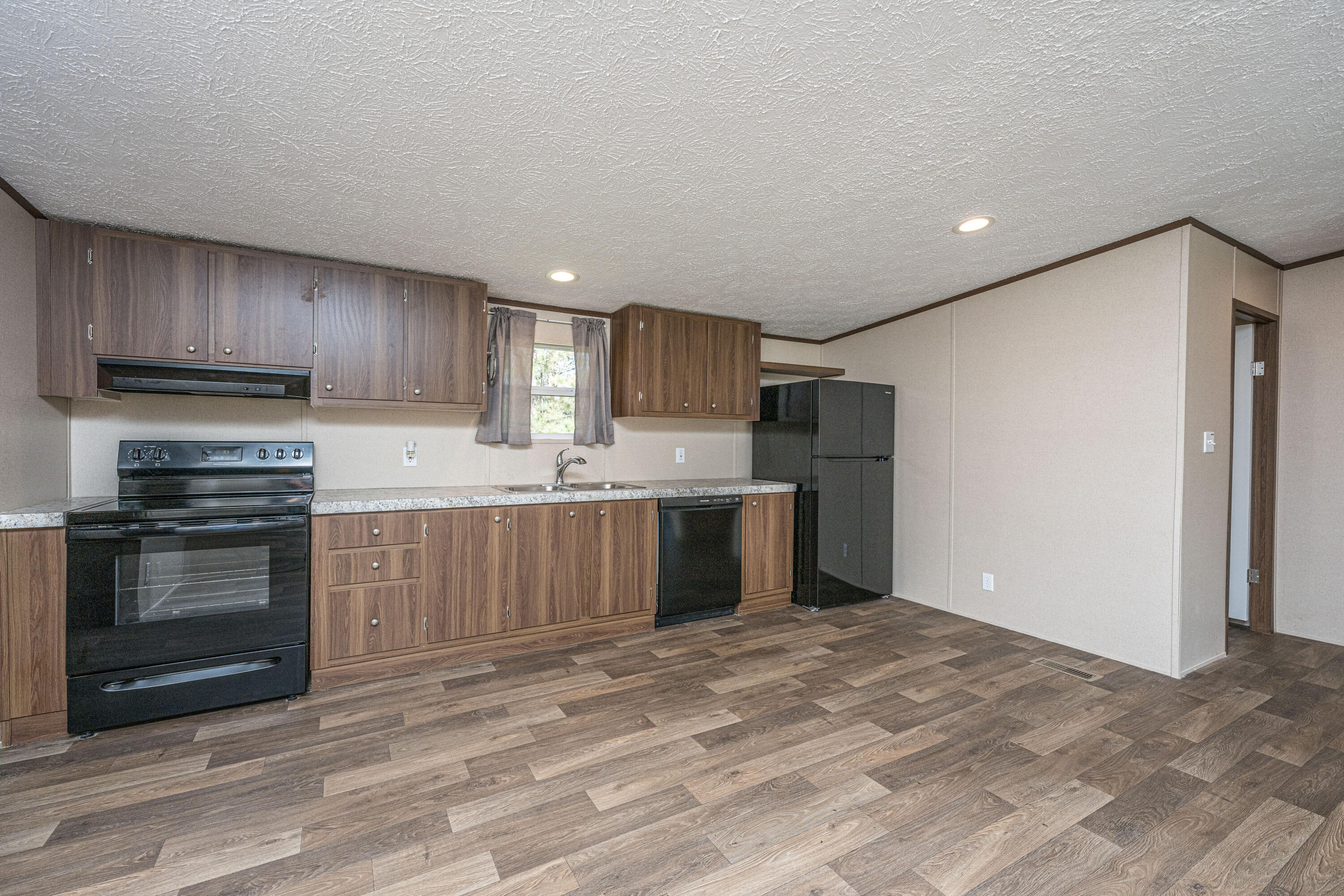 268 Rodeo Drive Eutawville, SC 29048 - Photo 17 of 83 268RodeoDr015