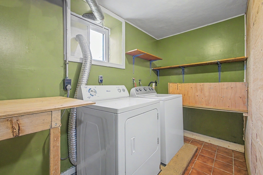 496 Tucker Street Fall River, MA 02721 - Photo 12 of 16