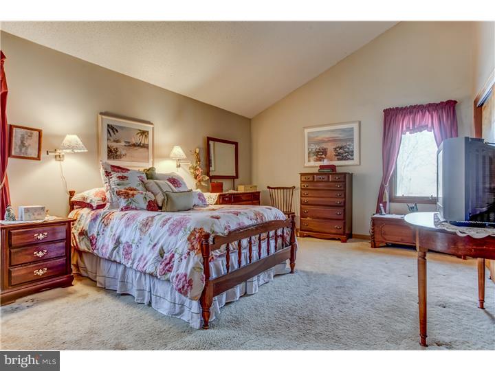 815 Oak Tree Road Kennett Square, PA 19348 - Photo 10 of 23 Master Bedroom
