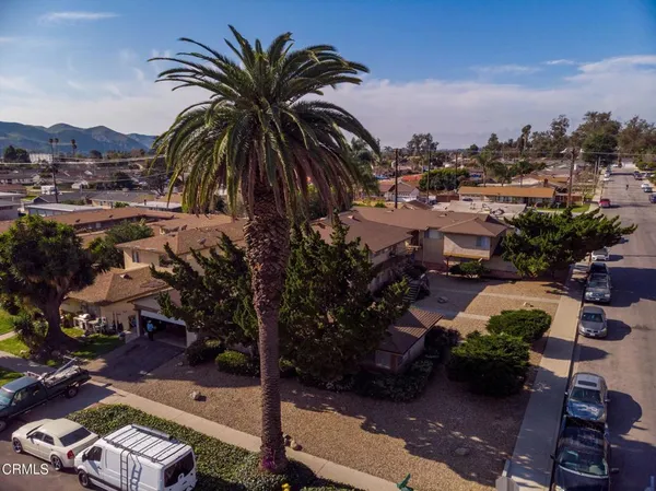 $2,200,000 | 180 East Pleasant Street, Santa Paula, CA 93060
