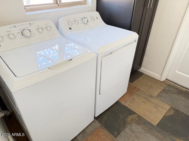 4237 North 34th Place Phoenix, AZ 85018 - Photo 4 of 9 IMG_8543