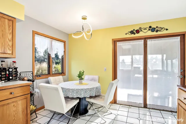 $374,500 | 23209 Cals Court, Harvard, IL 60033