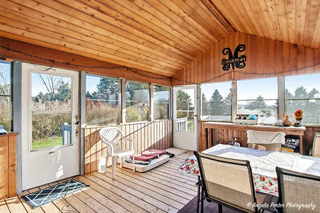 $374,500 | 23209 Cals Court, Harvard, IL 60033