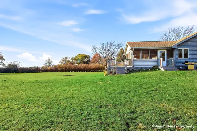 $374,500 | 23209 Cals Court, Harvard, IL 60033