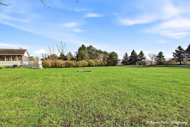 $374,500 | 23209 Cals Court, Harvard, IL 60033