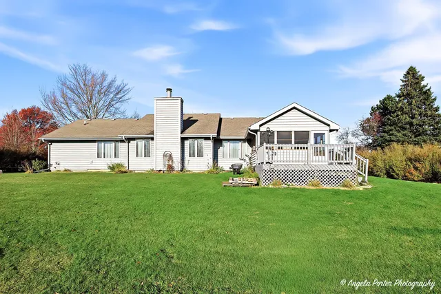 $374,500 | 23209 Cals Court, Harvard, IL 60033