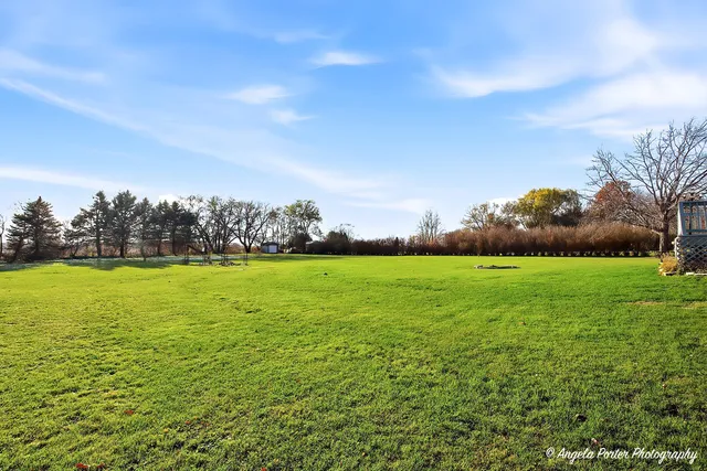 $374,500 | 23209 Cals Court, Harvard, IL 60033