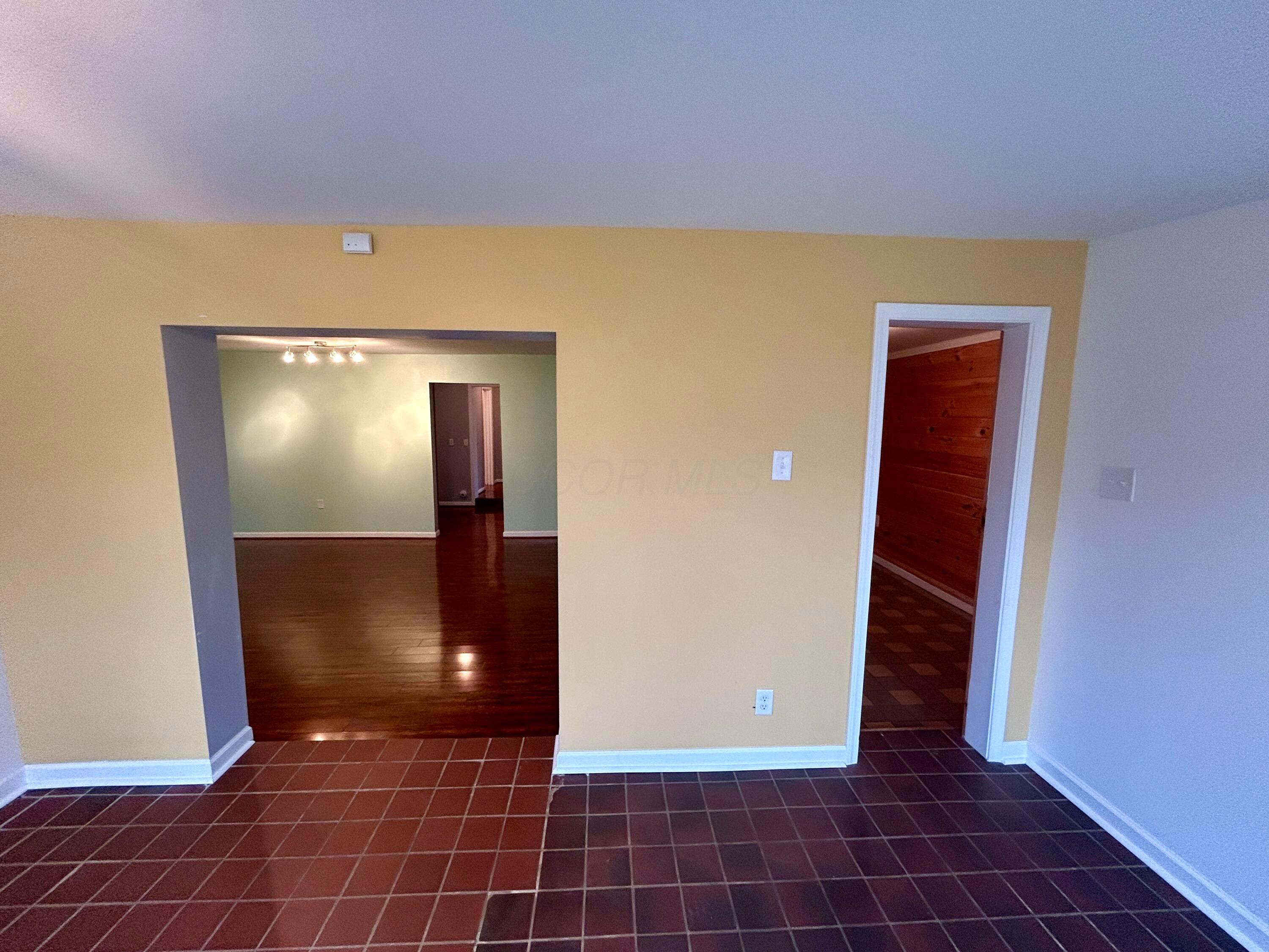 673 Wetmore Road Columbus, OH 43214 - Photo 34 of 43 IMG_6078