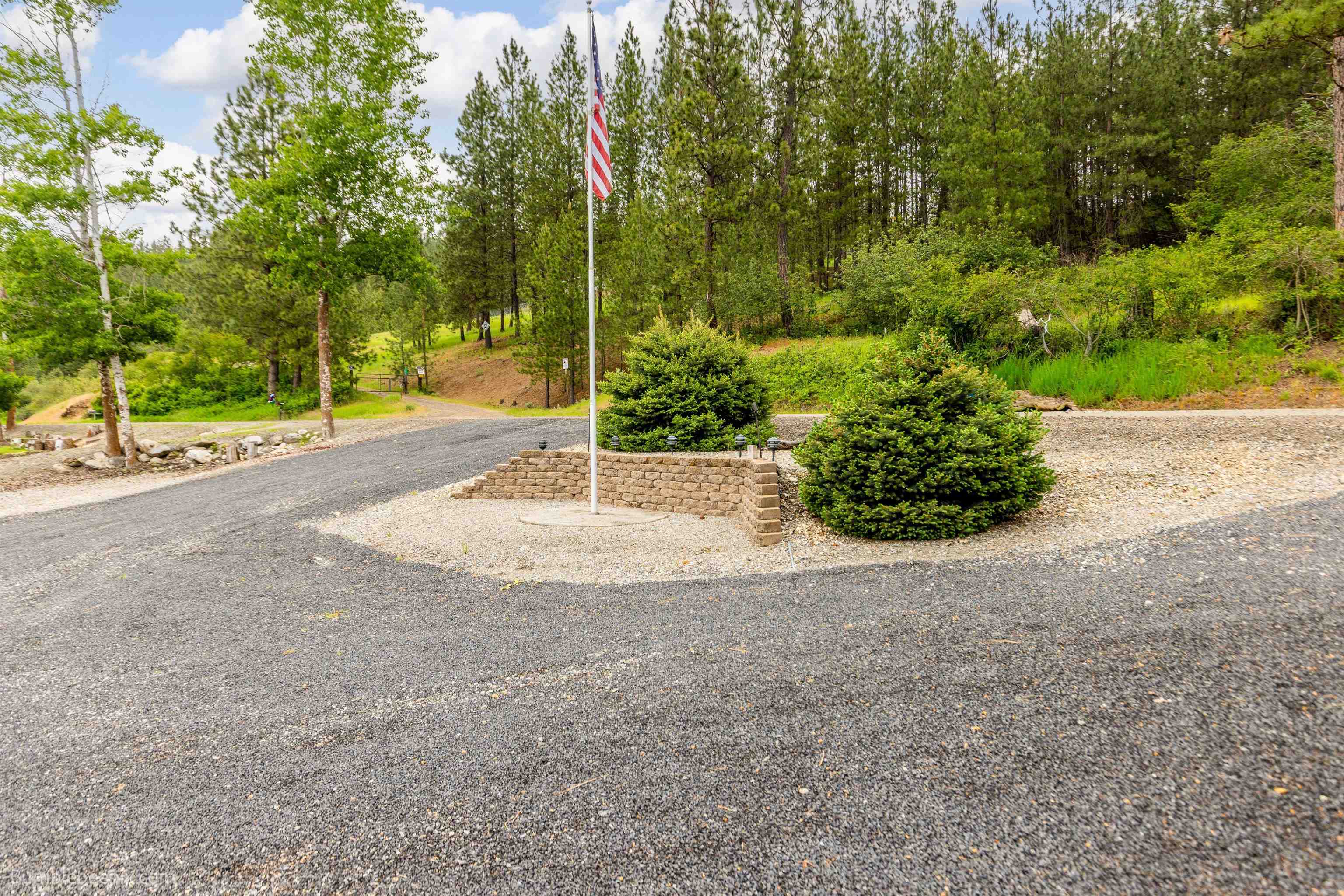 11303 North McCoy Road Newman Lake, WA 99025 - Photo 5 of 49