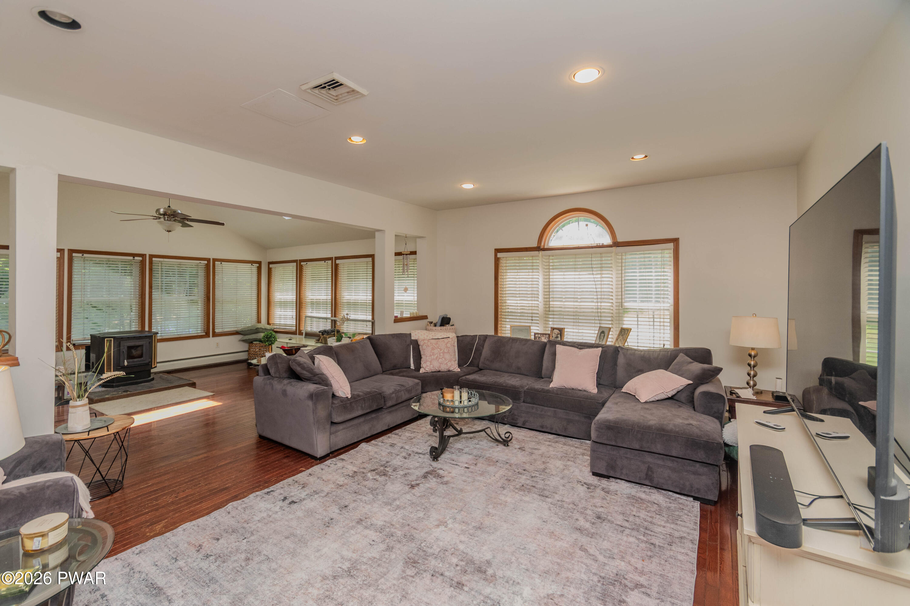 160 Mountain Springs Road Milford, PA 18337 - Photo 19 of 74