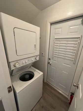 $1,900 | 311 South K Street, Unit 2, Lake Worth Beach, FL 33460