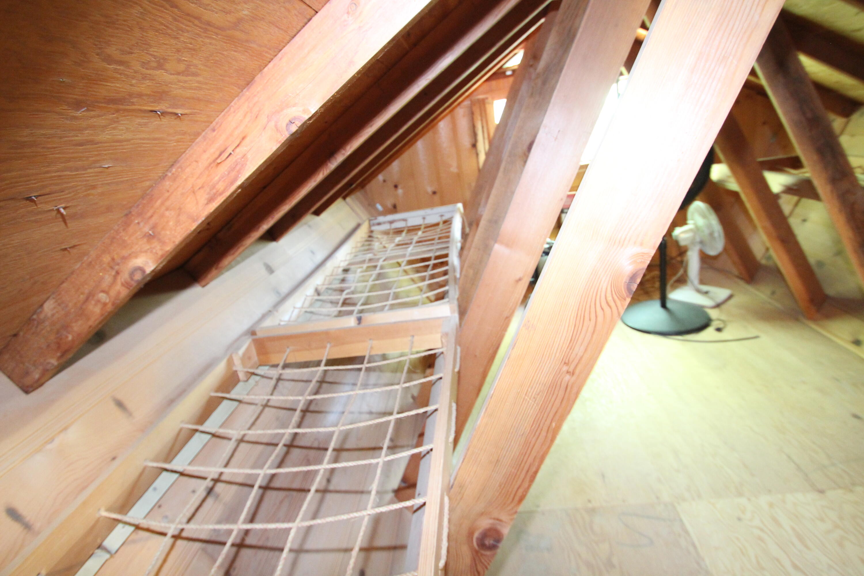 427 Sutherland Drive Springville, CA 93265 - Photo 51 of 55 Other side bunk beds