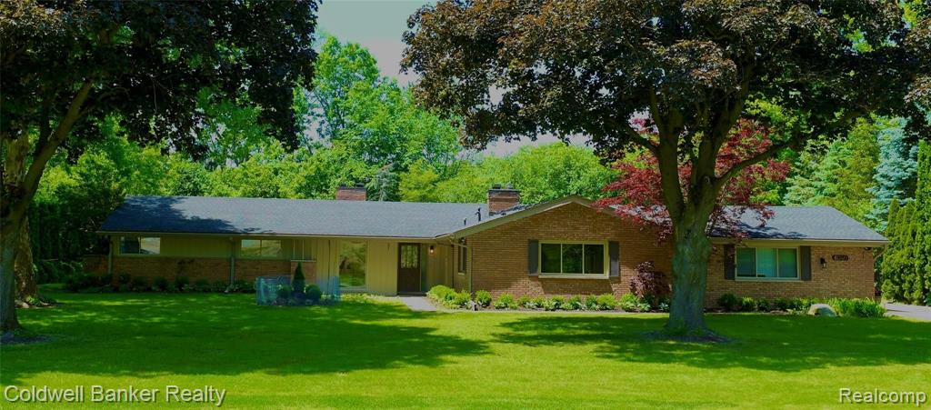 6040 Darramoor Road Bloomfield Hills, MI 48301 - Photo 2 of 47