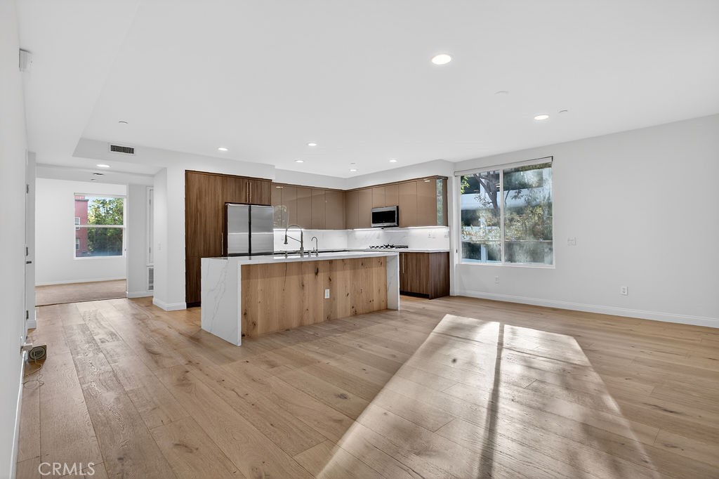 575 Rockefeller Irvine, CA 92612 - Photo 6 of 22