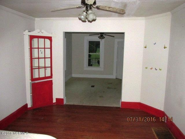 465 Antioch Road New Bern, NC 28560 - Photo 15 of 25 465 Antioch Mkt 2nd House Breakfast Area