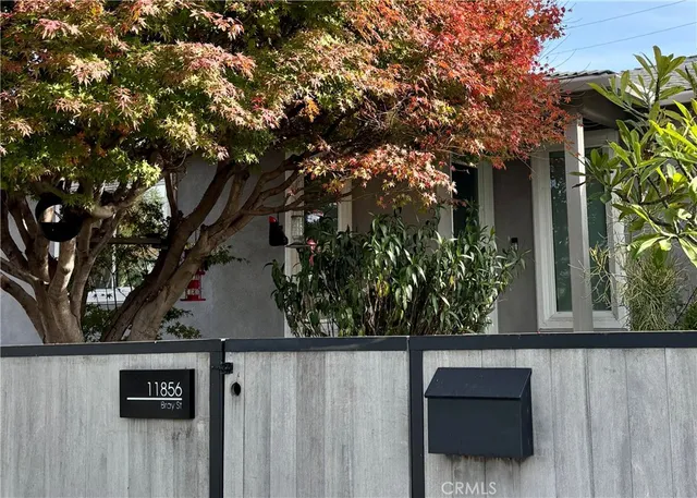 $9,000 | 11856 Bray Street, Culver City, CA 90230