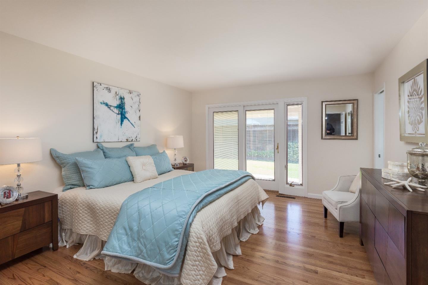 1270 Covington Road Los Altos, CA 94024 - Photo 11 of 27 Gallery Image 11