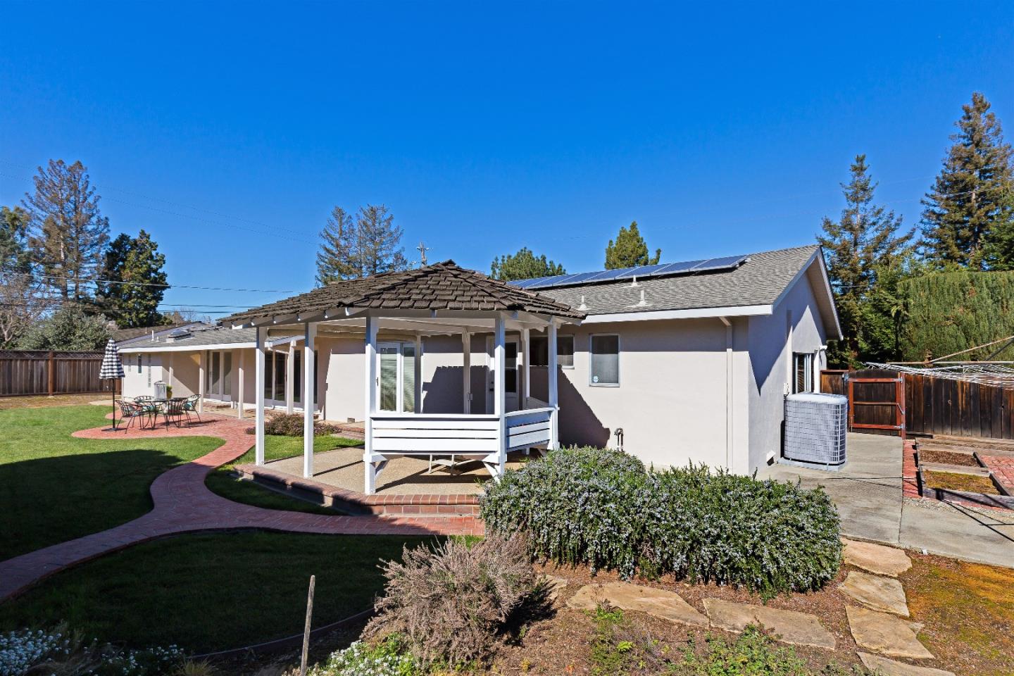 1270 Covington Road Los Altos, CA 94024 - Photo 20 of 27 Gallery Image 20