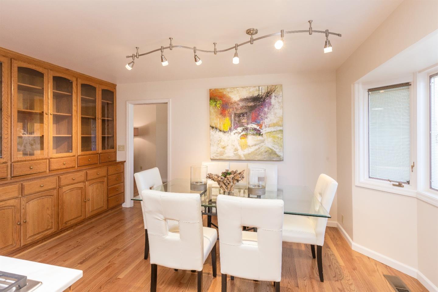 1270 Covington Road Los Altos, CA 94024 - Photo 9 of 27 Gallery Image 9