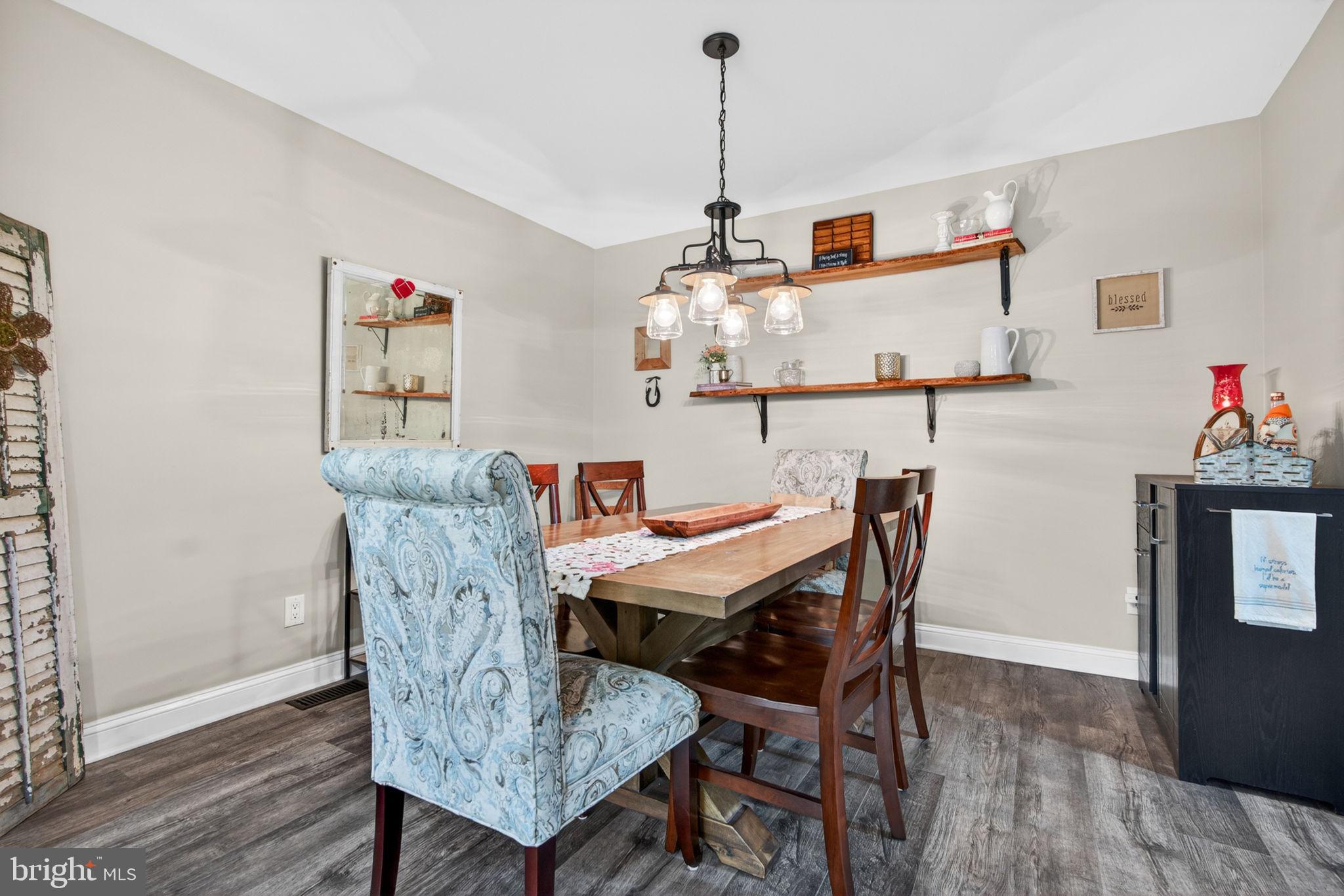 2807 Gramercy Way Mount Laurel, NJ 08054 - Photo 12 of 45 Dining room
