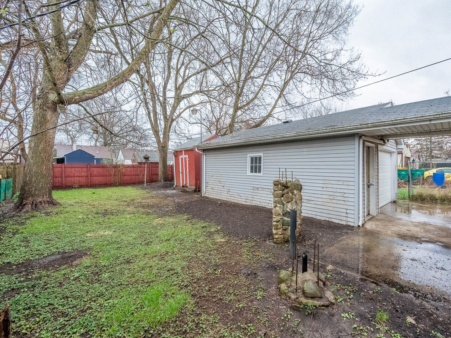 208 Independence Avenue Joliet, IL 60433 - Photo 7 of 8