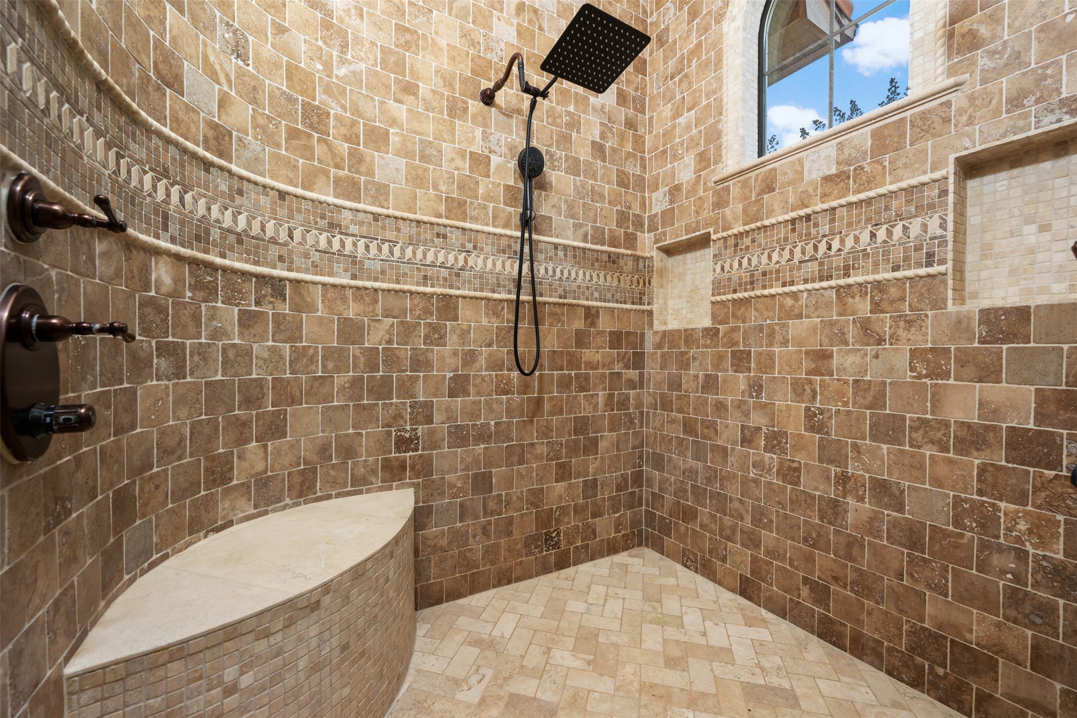 101 Hopewell Circle Georgetown, TX 78628 - Photo 15 of 38 Full bathroom featuring a tile shower