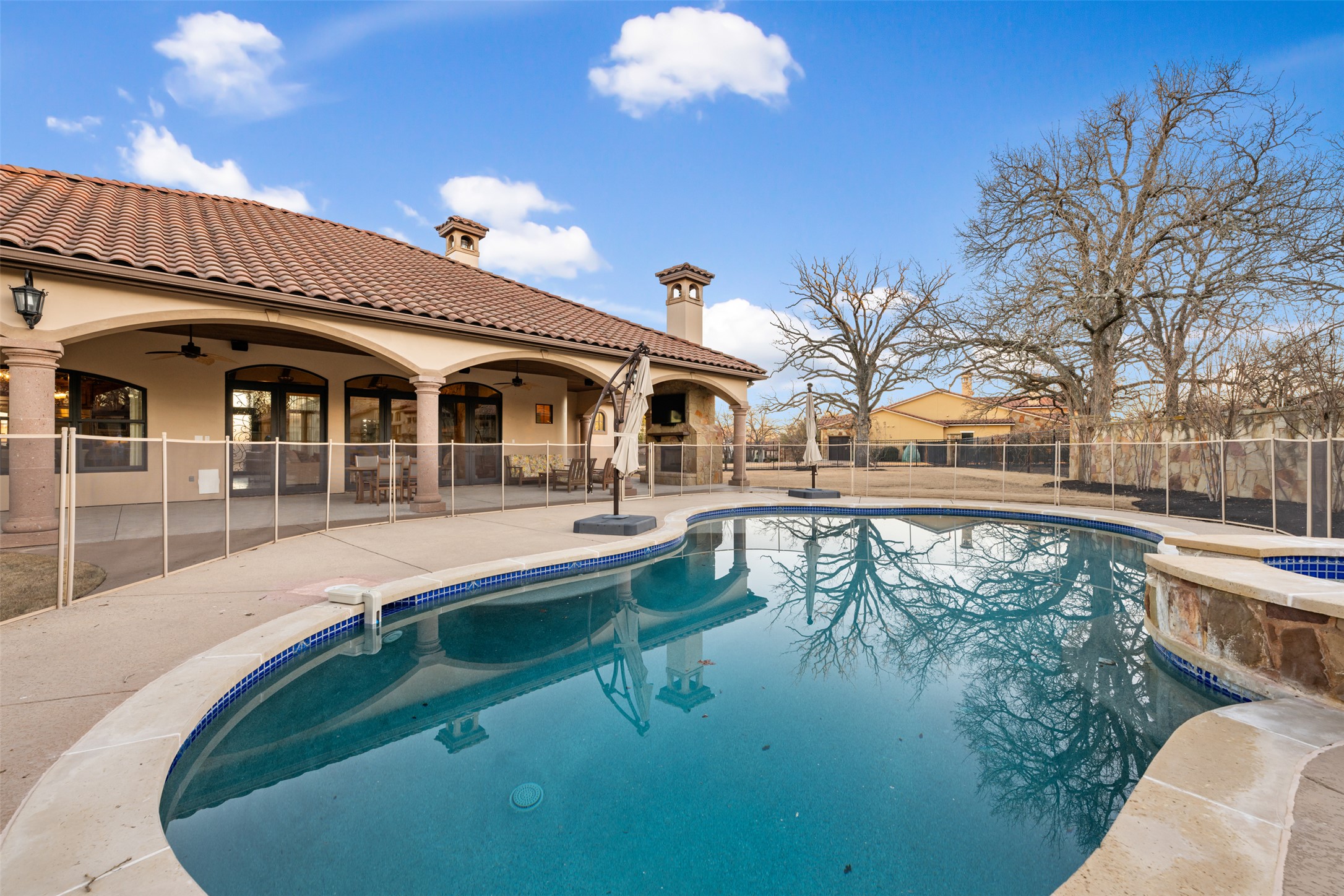 101 Hopewell Circle Georgetown, TX 78628 - Photo 22 of 38 Integrated pool / hot tub featuring a patio