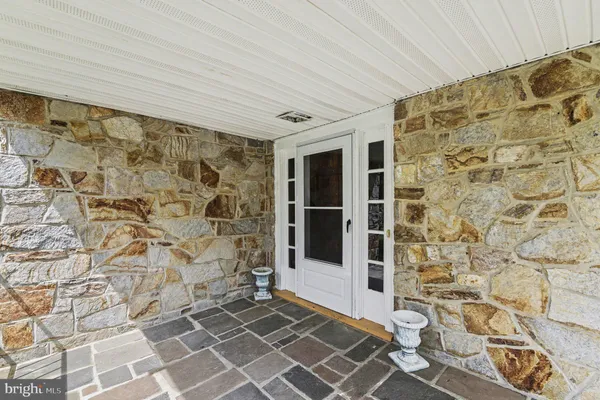 a view of a entryway