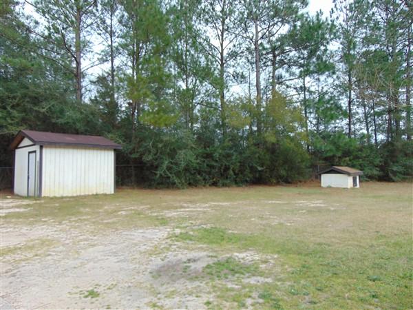 151 John White Road DeFuniak Springs, FL 32435 - Photo 20 of 38 House (4)