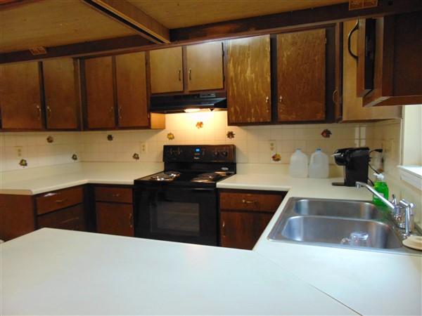 151 John White Road DeFuniak Springs, FL 32435 - Photo 25 of 38 Kitchen (2)